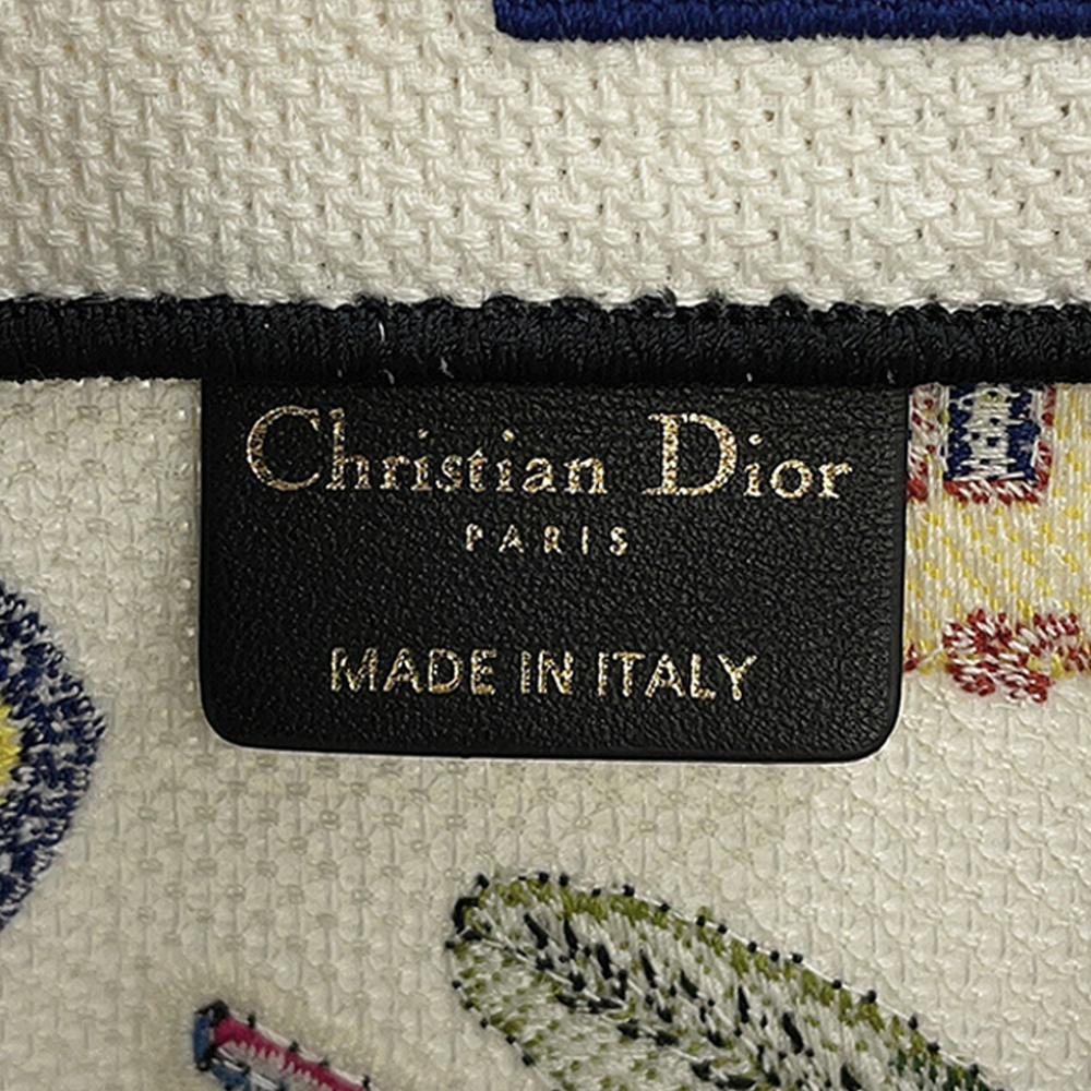 Pre-Loved Dior Large Embroidered Canvas Indian Animals Book Tote - Picture 5 of 12